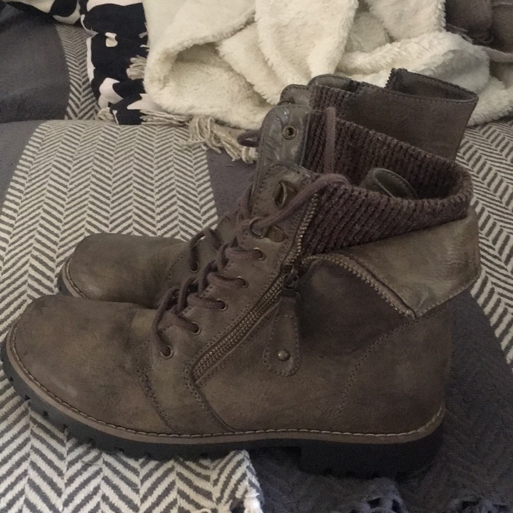 Cliffs boots size 8.5